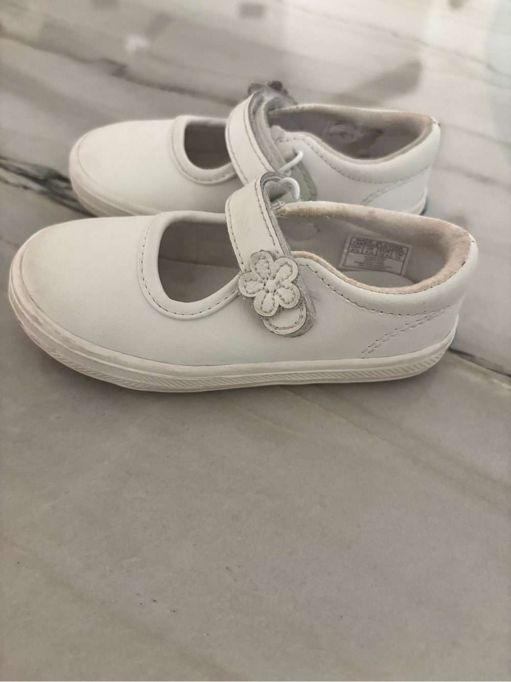 Keds White Girls Mary Jane Sneakers with Flower Strap